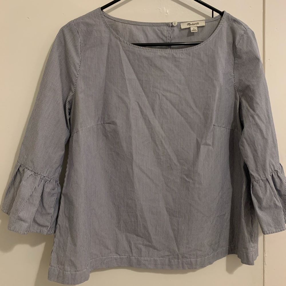 Madewell summer top with ruffle sleeves